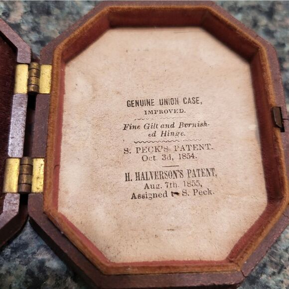 Very old union photo case with ruby ambrotype photograph & 1854 patent - Picture 13 of 16